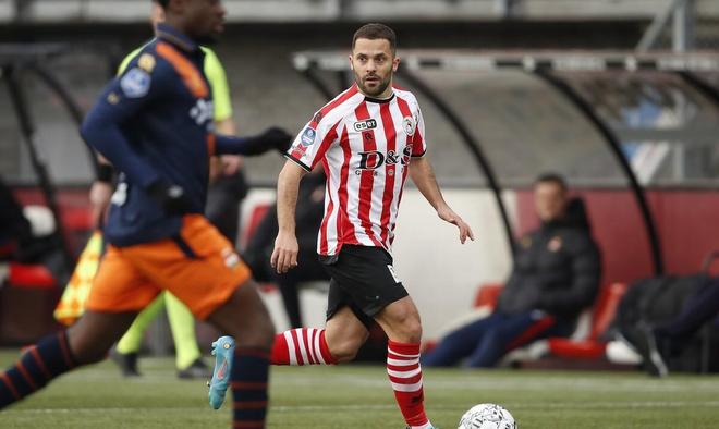 持续帮助他 持续帮助他