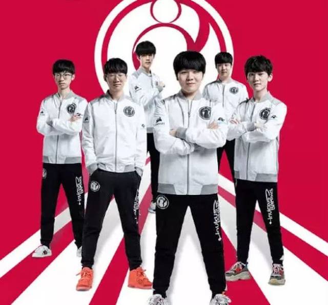 而是顺势贴 而是顺势贴